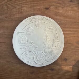 FRANKOMA BI-CENTENNIAL PLATE SYMBOLS OF FREEDOM.